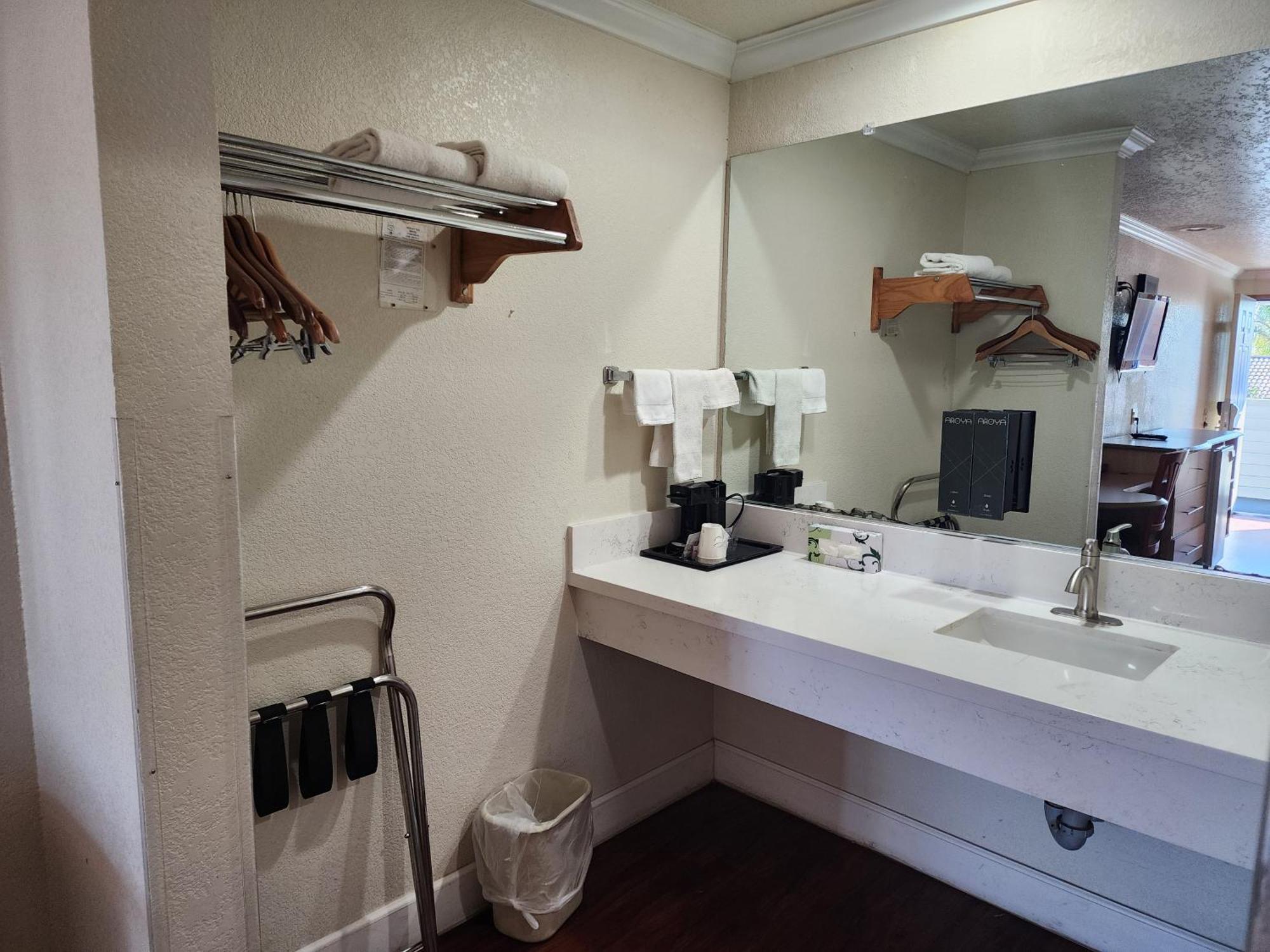 Budget Inn Corcoran Dış mekan fotoğraf